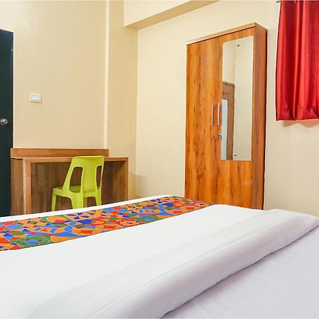 Fabhotel Falcon Inn -Behind The Dmart Baner Пюн Екстериор снимка